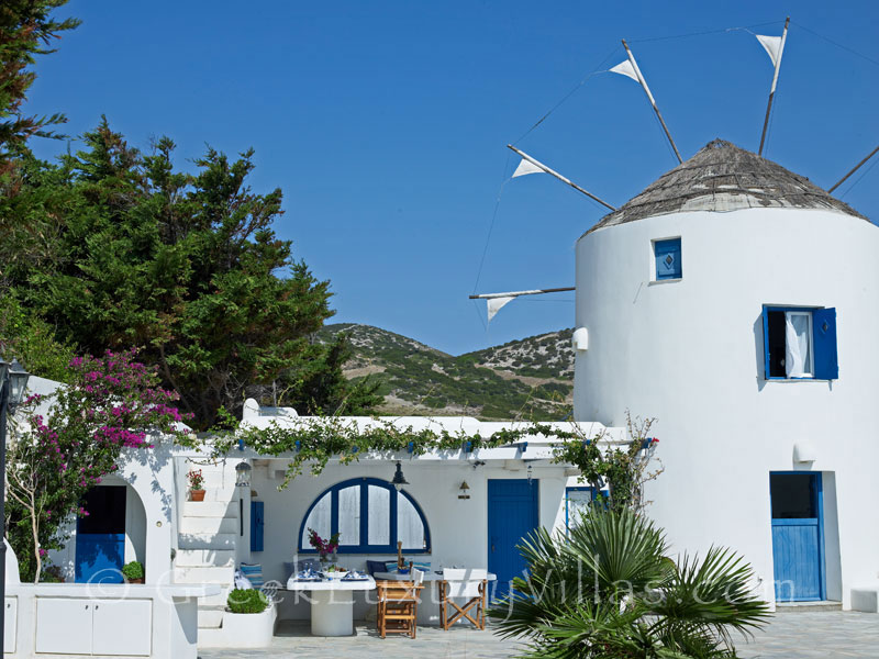 Windmill and Luxury Villa in Antiparos