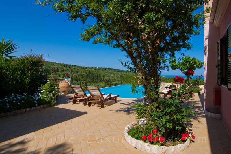 Villa with pool and seaview on Lefkada island