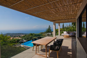 Villa Apple - A luxurious 2-bedroom villa with private pool on Lefkas