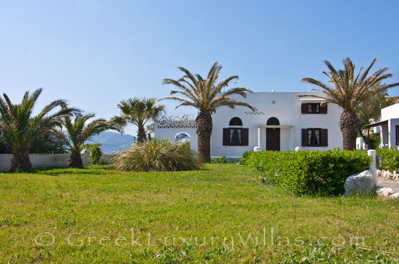 Skyros traditional villa walking distance to beach