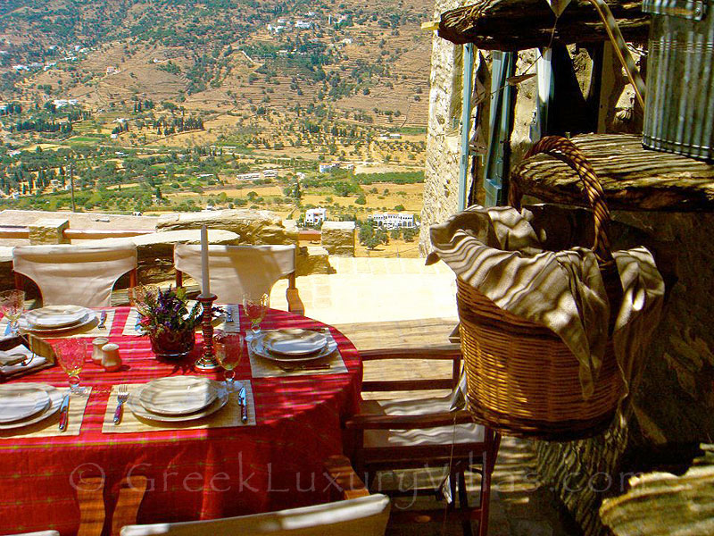 Lunch with a View over the Valley of Korthi