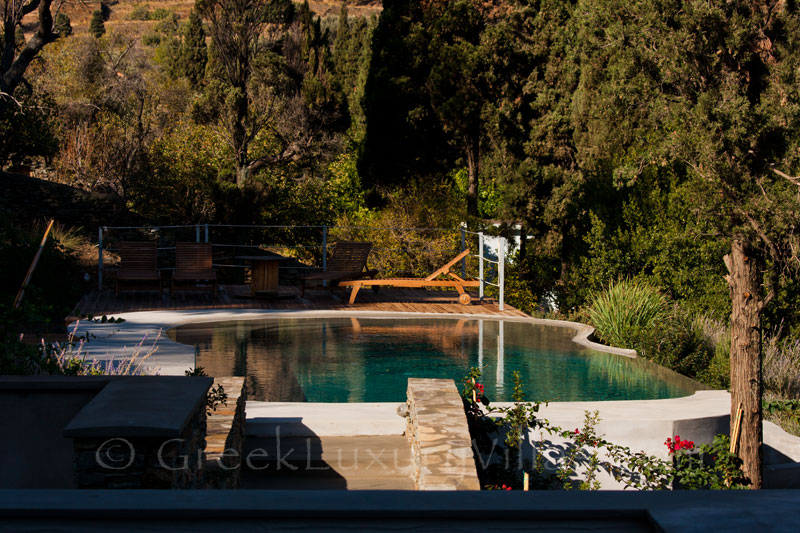 Villa Garden and Pool