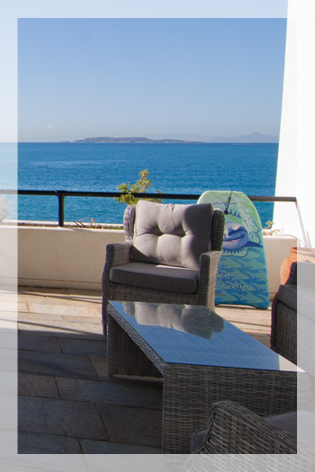 Beachfront Apartment in Athens