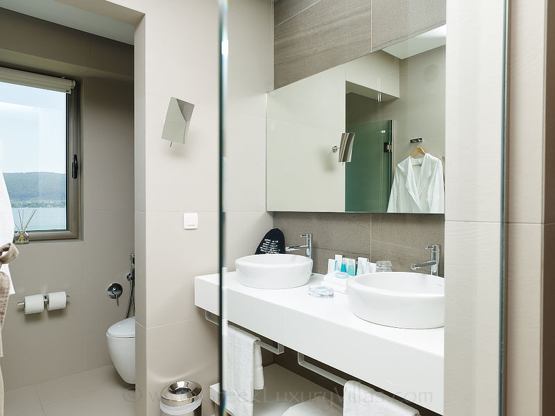 moderne Badezimmer Strandvilla Privatinsel