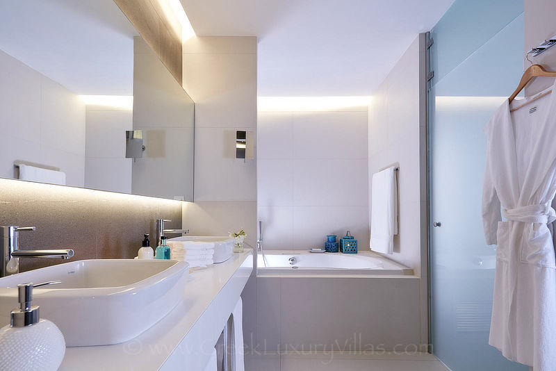 en suite bathroom luxury villa private island