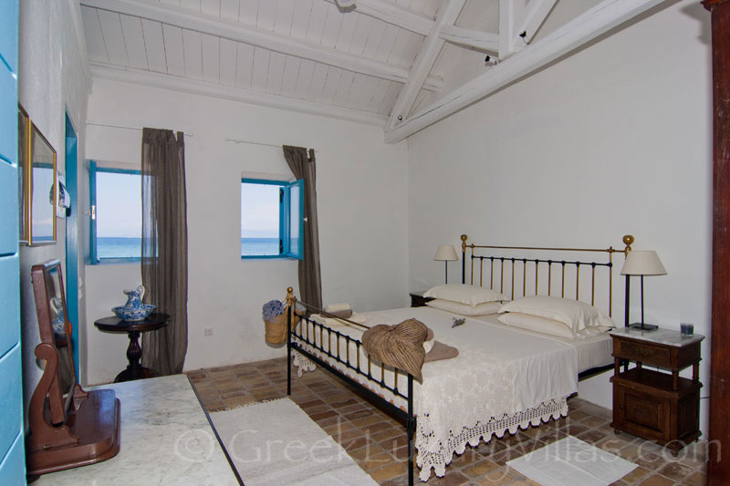 Absolute Waterfront Bedroom Villa Corfu