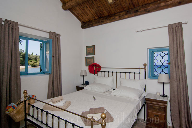 Absolute Seafront Bedroom Corfu