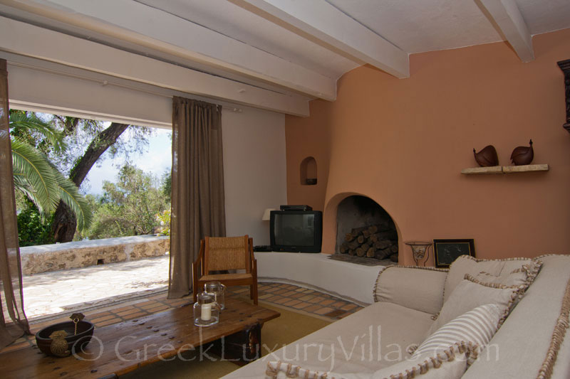 Olive Grove with Sea View Lounge