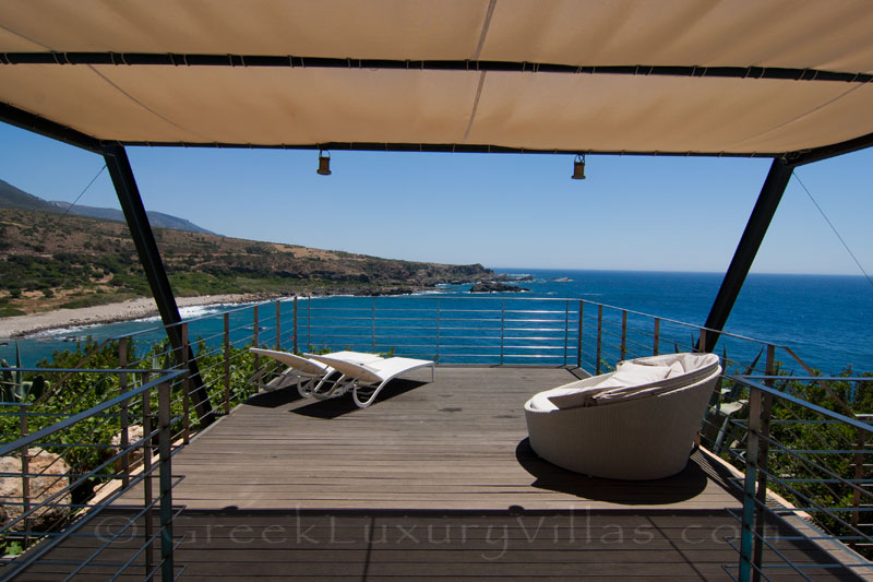 Sea view of villa with pool in Crete