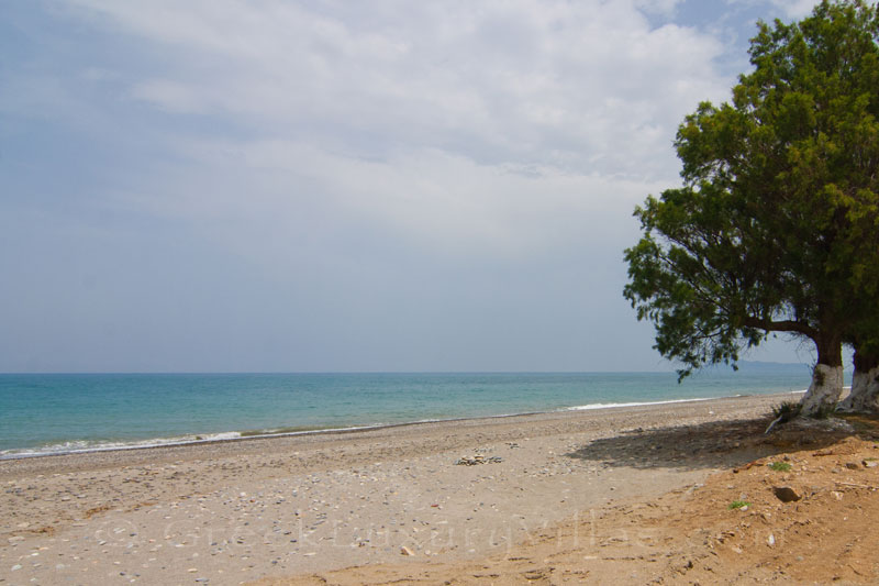 A villa in front of the beach in Maleme