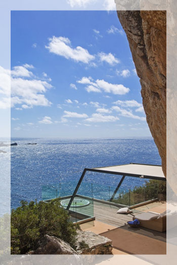 Impressive, modern waterfront villa by the beach in Crete, Greece