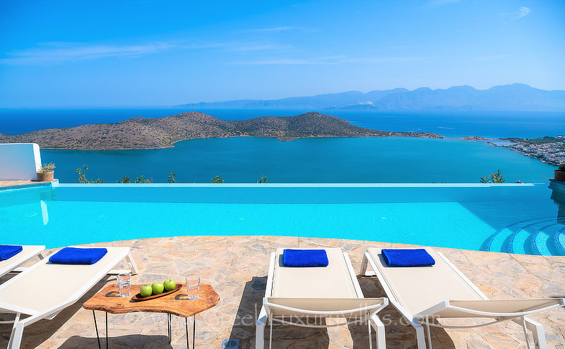 Meerblick vom Pool in der Elounda Luxury Villa auf Kreta