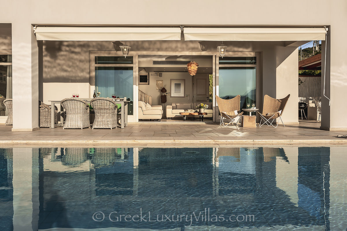 Villa am Meer im Inselstil mit Pool auf Kreta