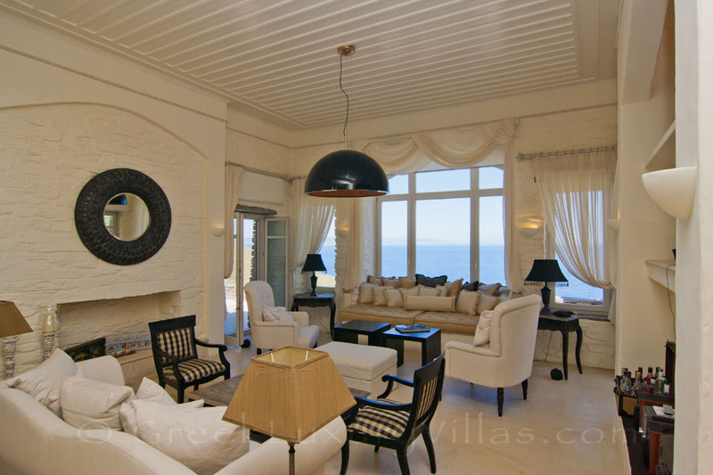 Wohnzimmer mit Meerblick in Luxusvilla auf Kea