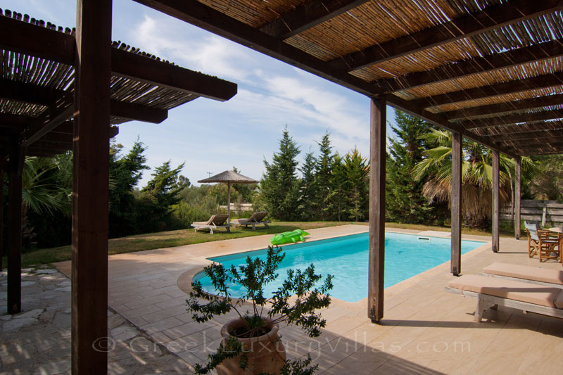 A modern, three bedroom villa with a pool in Kefalonia, near the beach 
