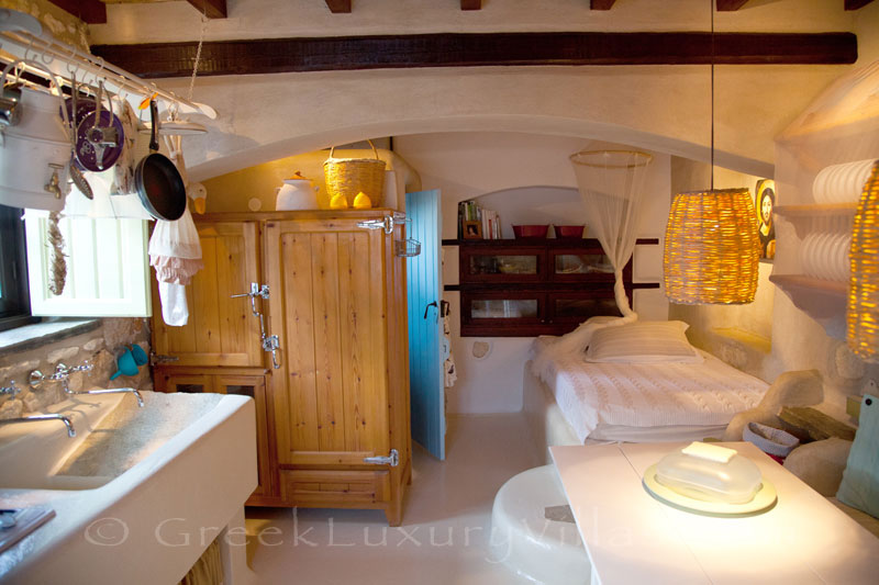 The guest house of the luxury villa with a pool in Naxos