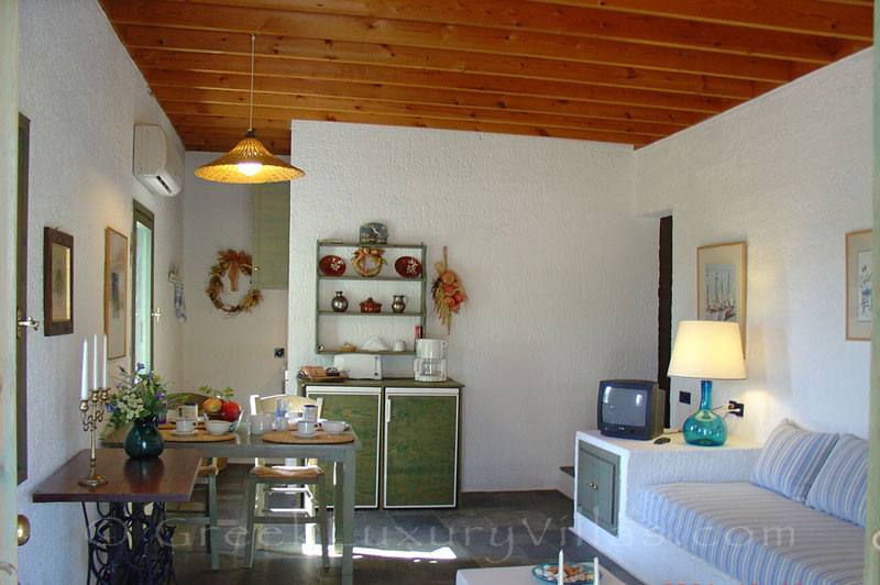 The romantic interior of the beach bungalows in Peloponnese