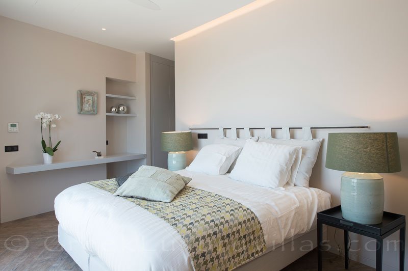 Groundfloor double bedroom at Gialova Costa Navarino