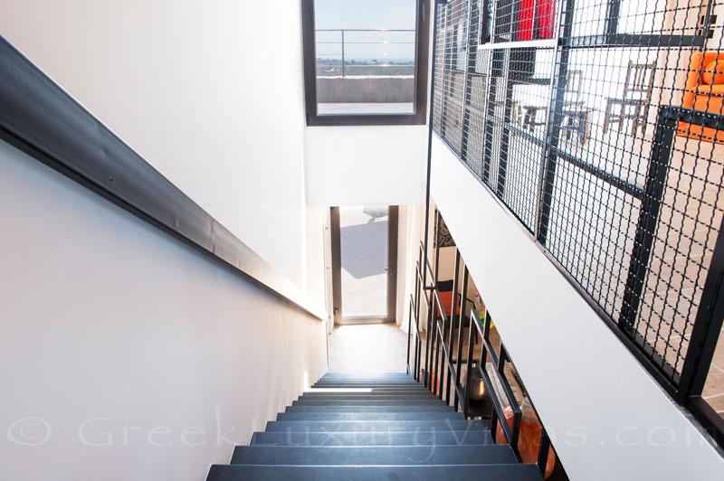 Treppe der luxuriösen Villa in Gialova Pylos