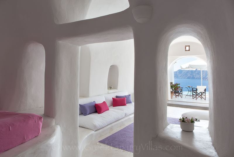 Santorini exclusive deluxe suite interior