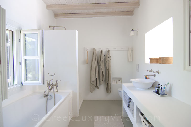 Badezimmer des Hauptschlafzimmers Villa Skiathos