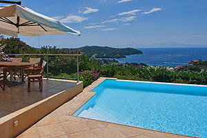 Luxuriöse Villa mit Pool auf Skiathos, Griechenland