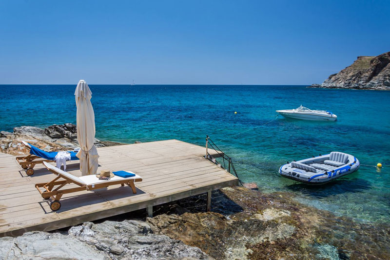 Luxusvilla mit Meerzugang und Pool in Griechenland