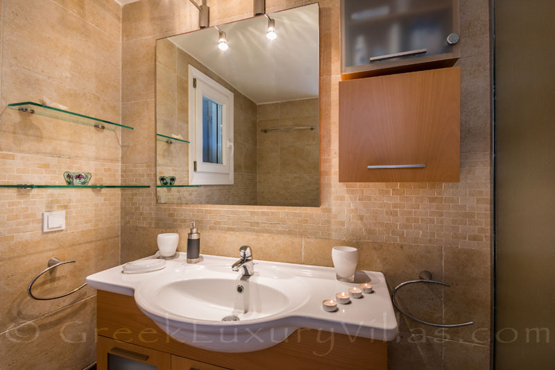 Badezimmer Luxusvilla Syros Griechenland