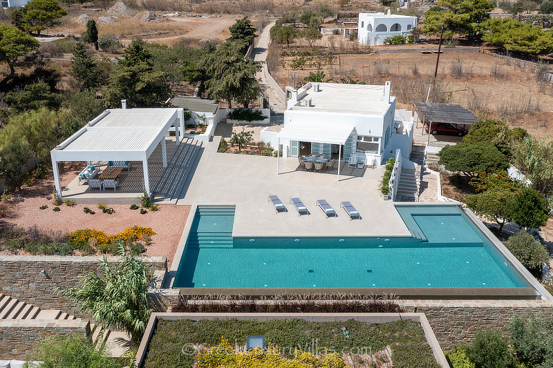 Exclusive Seafront Luxury Villa with Pool in Syros