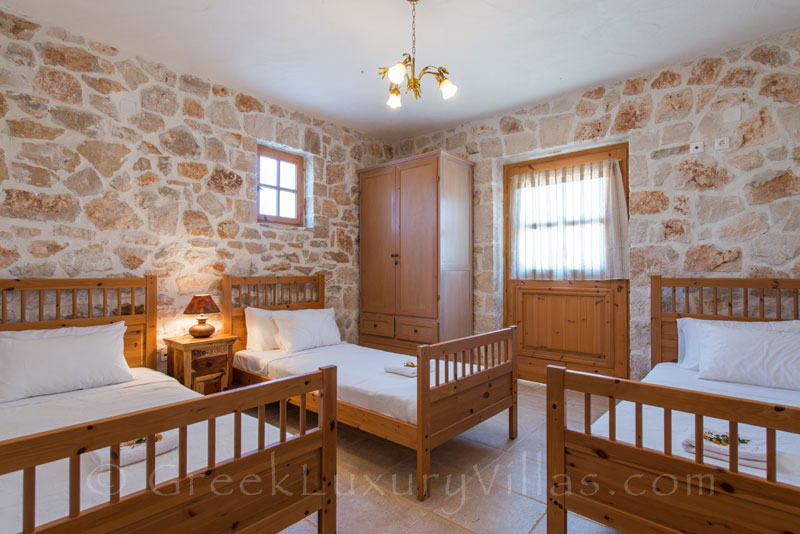 Triple bedroom in seafront villa in Zakynthos